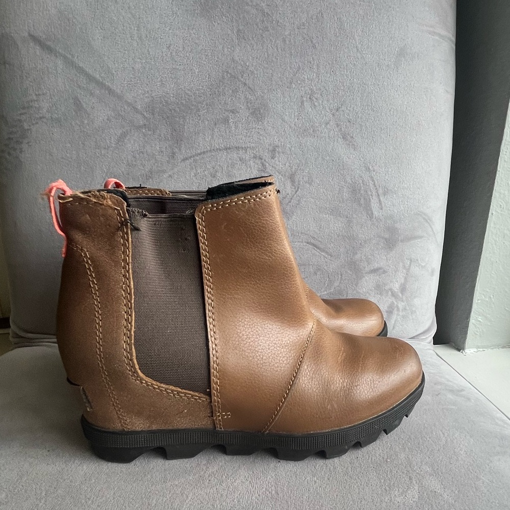 Sorel joan of‎ artic chelsea SUEDE LEATHER COMBO waterproof wedge bootie BOOTS 2